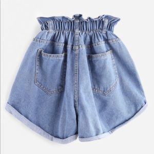 Stretchy highwaist shorts